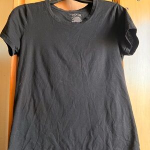 Black t shirt